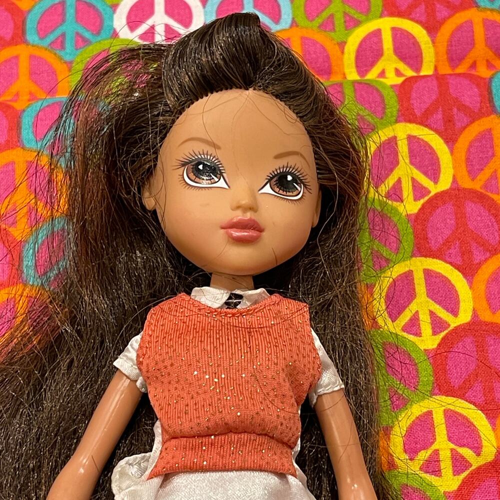 Moxie Girlz Sophina School Style 11" Doll Dressed as Shown